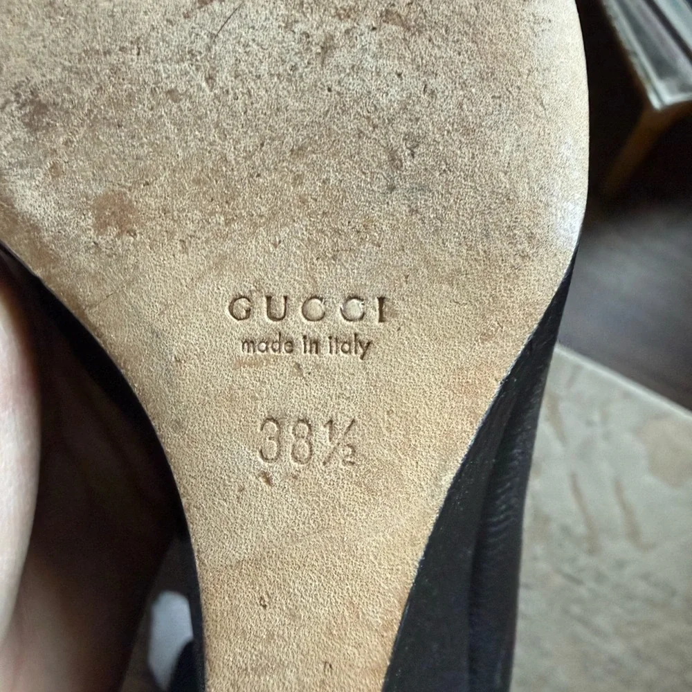 GUCCI Leather Wedge. - Picture 4 of 4